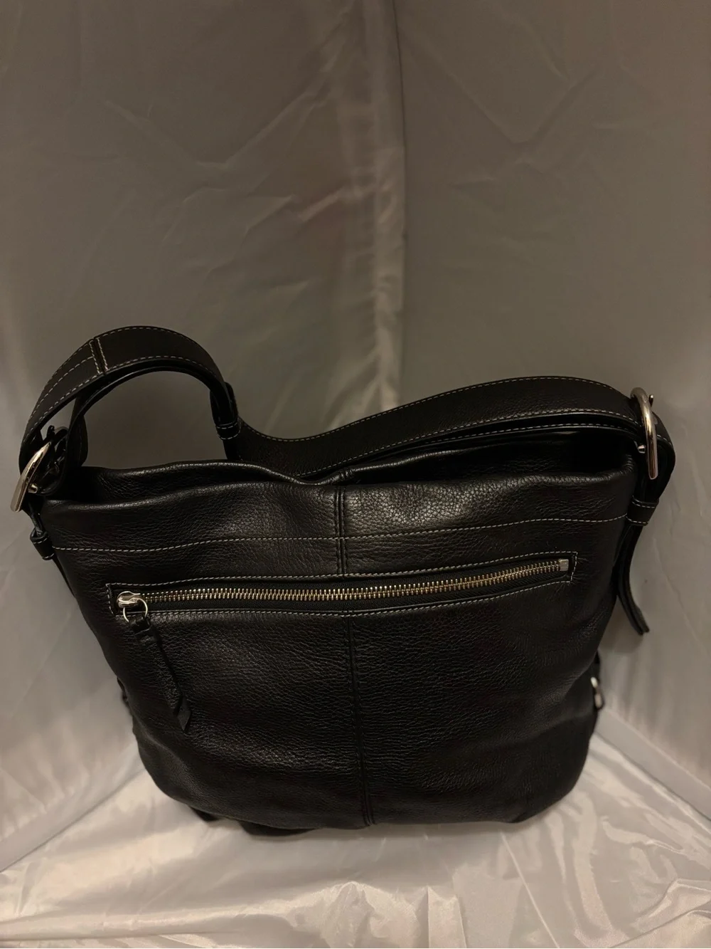 Leather Coach shoulder hand bag